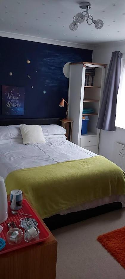 Homely Haven, 邓弗姆林 外观 照片